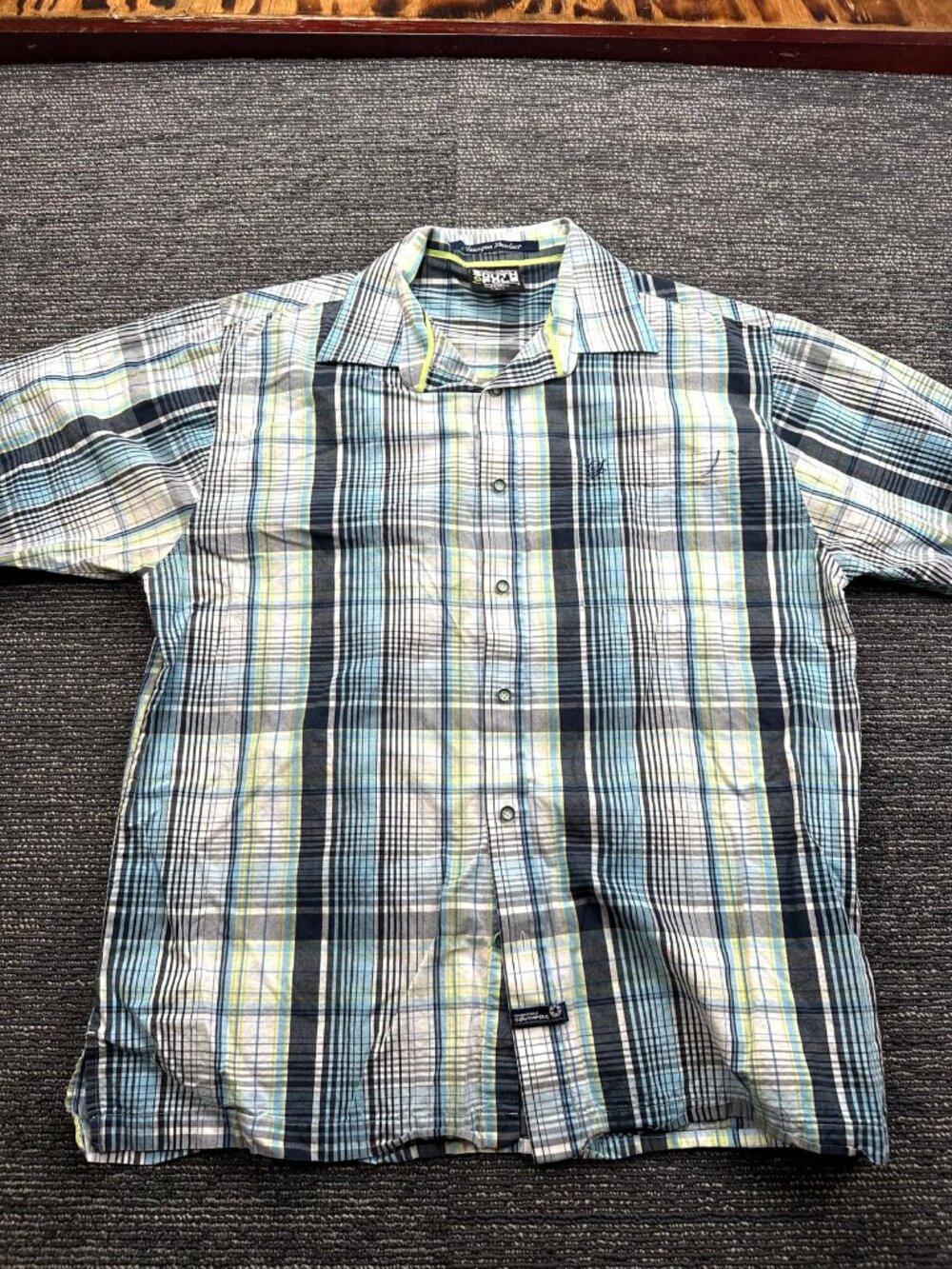 South Pole Mens L Plaid Button Up Shirt Short Sleeve Blue Navy Y2K